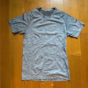 Lululemon Men’s Metal Vent Shirt